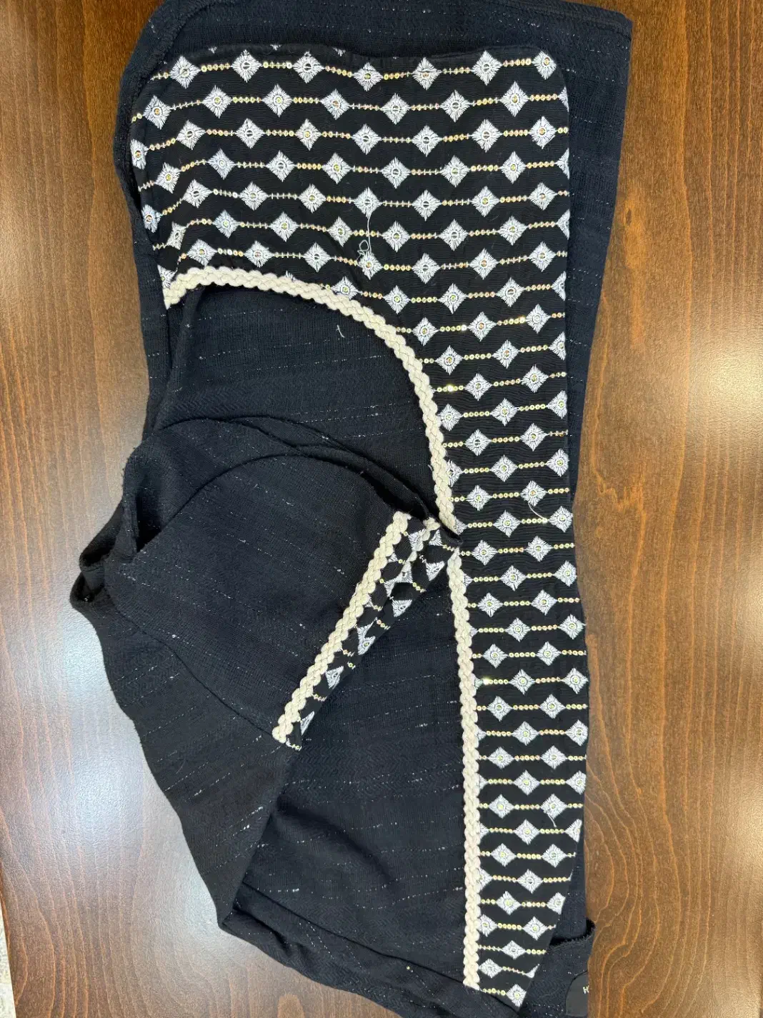 لباس|لباس|قائمشهر, |دیوار