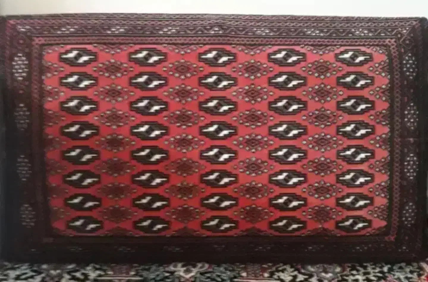 پشتی|پشتی|زرندیه, |دیوار