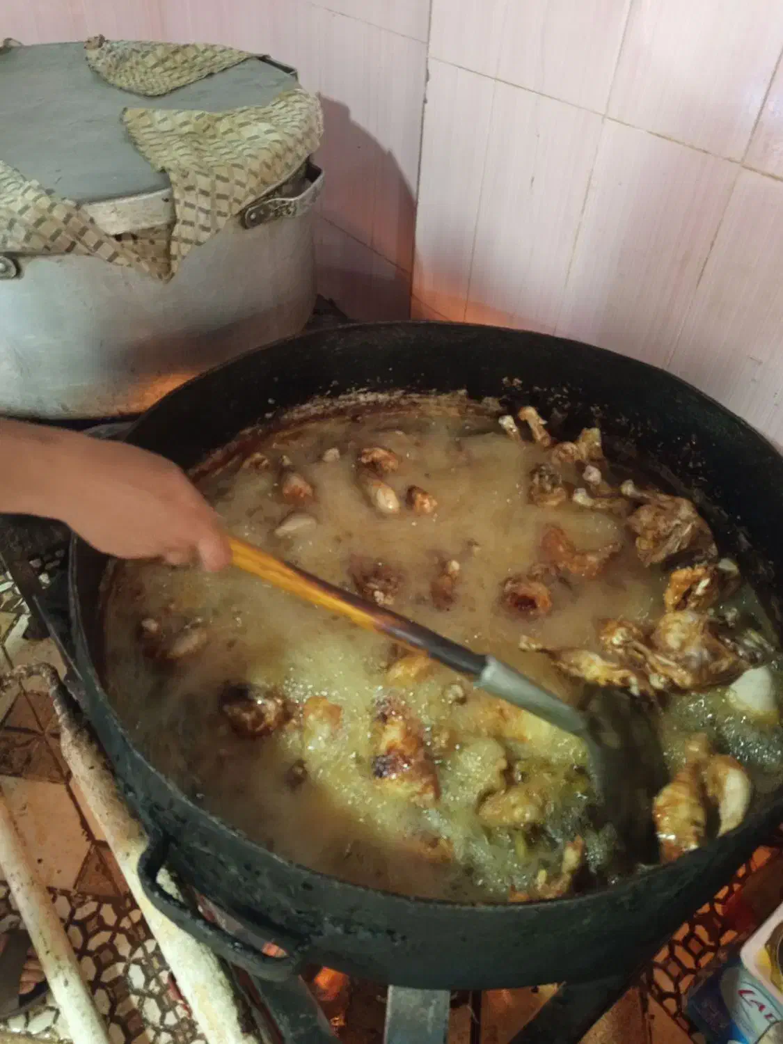 اشپزی مجالس و غذا پرسی برای مجالس|خدمات پذیرایی، مراسم|زابل, |دیوار