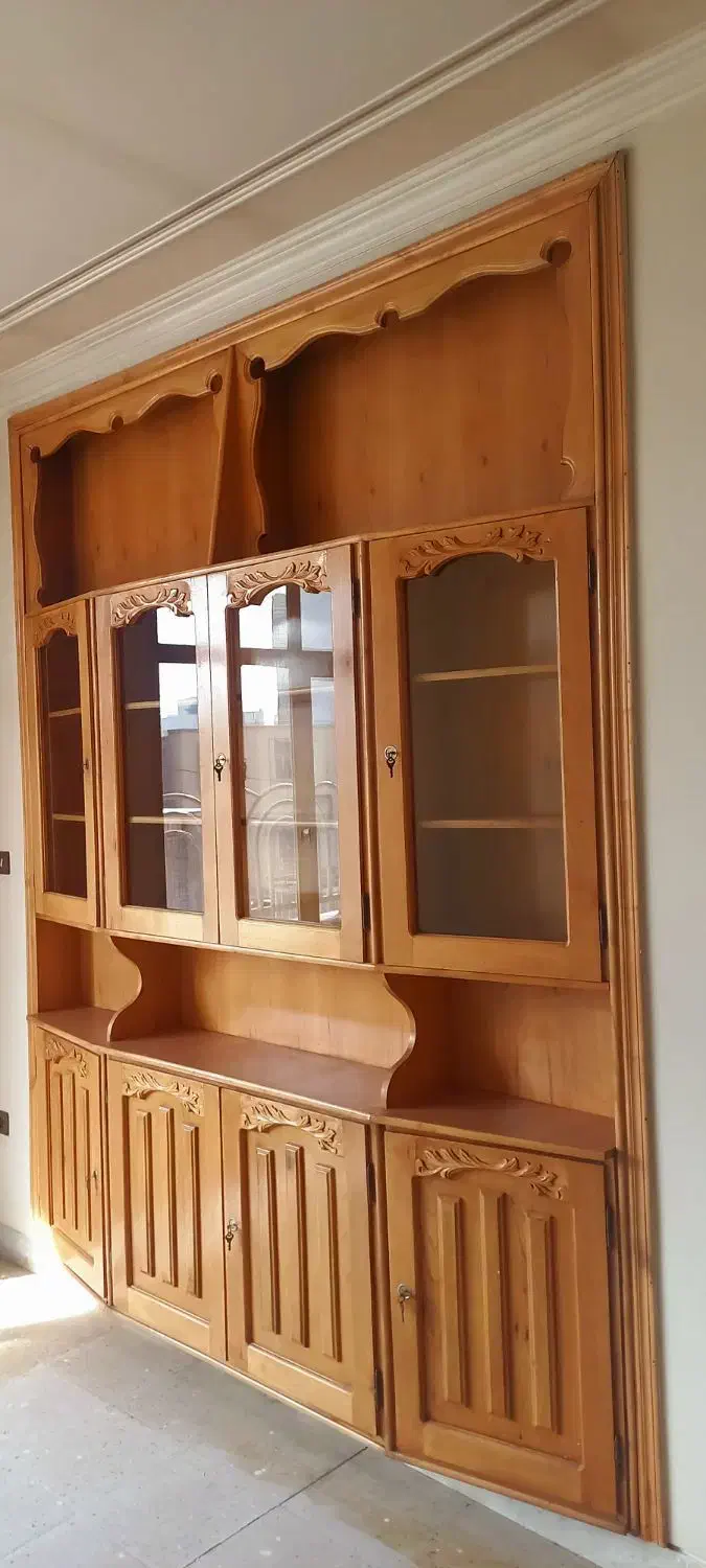 دکور سنتی تمام چوب|کتابخانه، شلف، قفسههای دیواری|اصفهان, خواجه عمید|دیوار