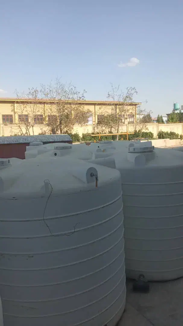 ۱۰ عدد تانکر ۲۰ هزارتایی در حد نو نصف قیمت کارخانه|مصالح و تجهیزات ساختمان|قم, قلعه صدری|دیوار