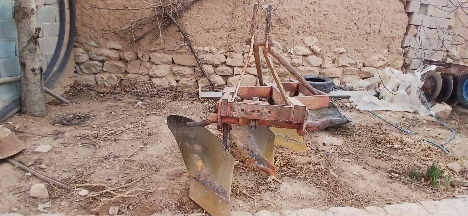 تراکتور رومانی با ادوات|خودرو سنگین|آشخانه, |دیوار