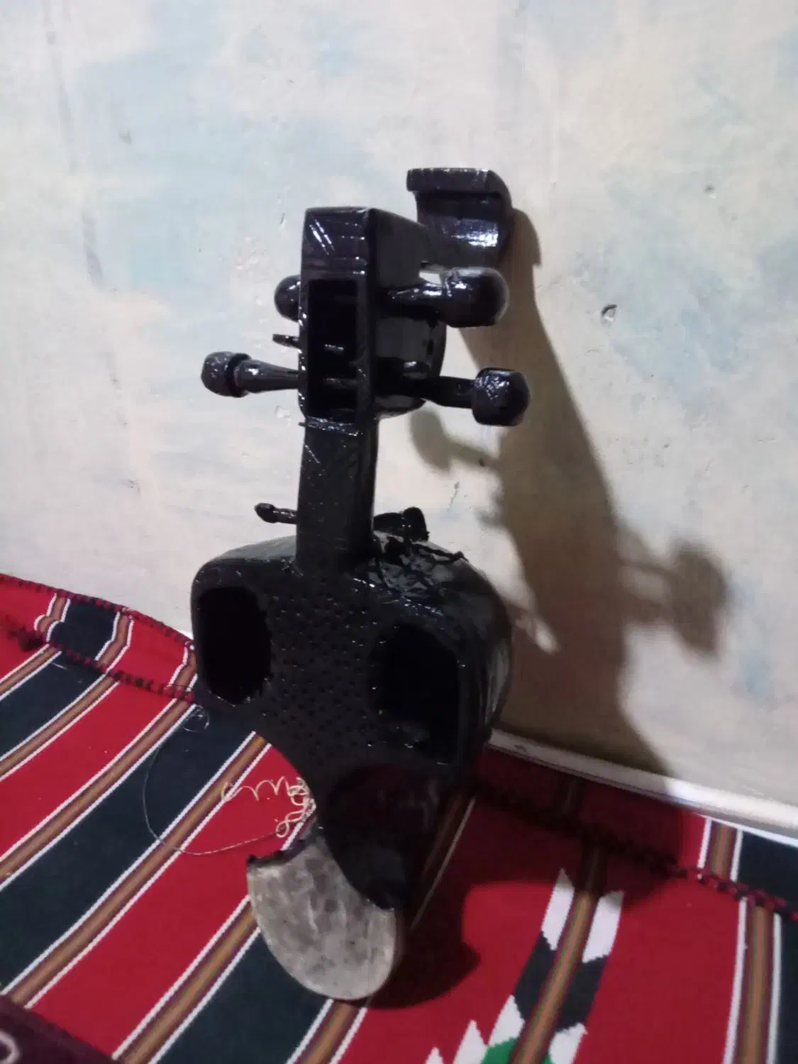 سروز فروشی|سازهای سنتی|خاش, |دیوار