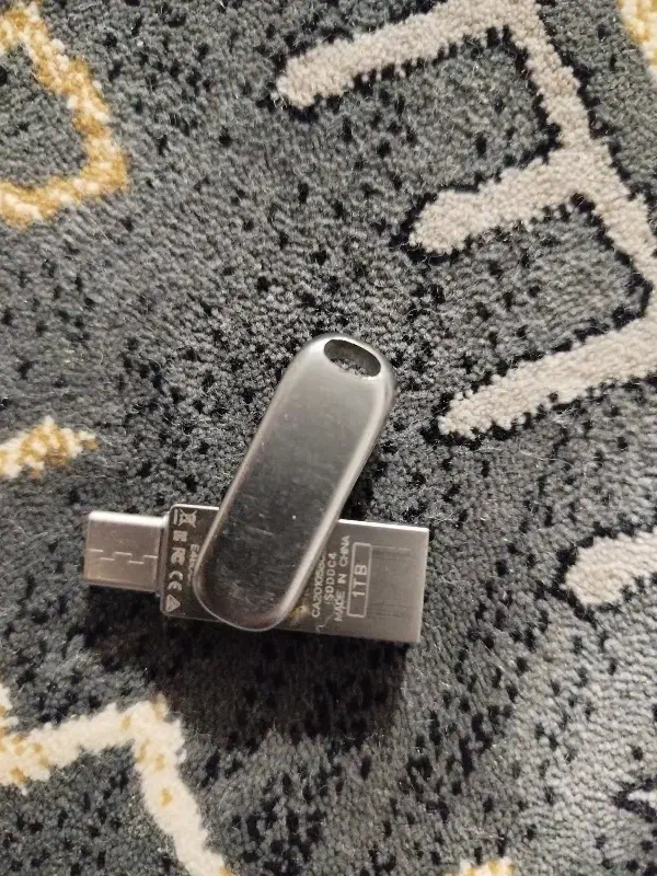 فلش یک ترابایت|لوازم جانبی موبایل و تبلت|مشهد, طبرسی شمالی|دیوار