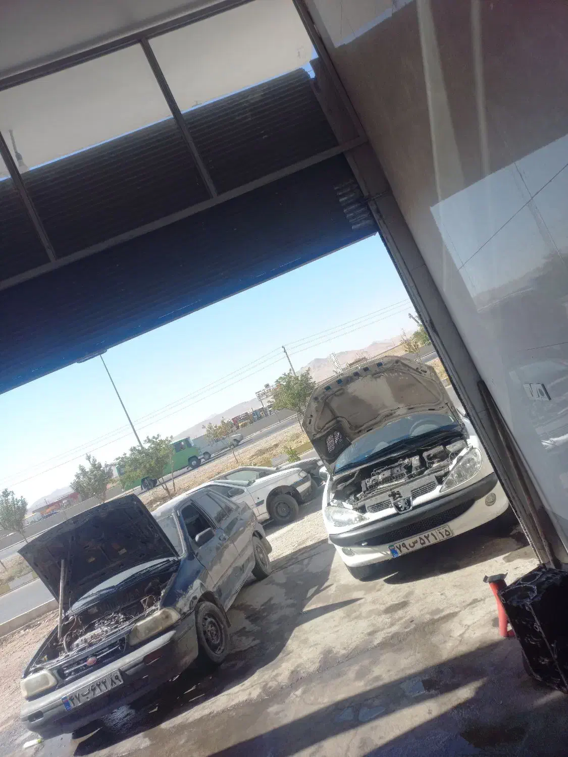 امداد و مکانیک خودروهای ایران خودرو وسایپا و خارجی|خدمات موتور و ماشین|تاکستان, |دیوار