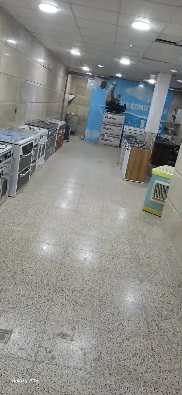 رهن و اجاره مغازه بزرگ و تمیز|اجارهٔ مغازه و غرفه|قم, سید معصوم|دیوار