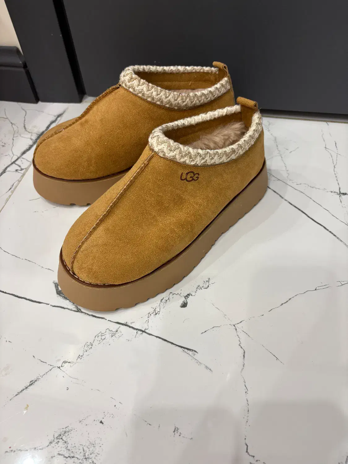 نیم بوت ugg|کیف، کفش، کمربند|کرج, فاز ۳ مهرشهر|دیوار