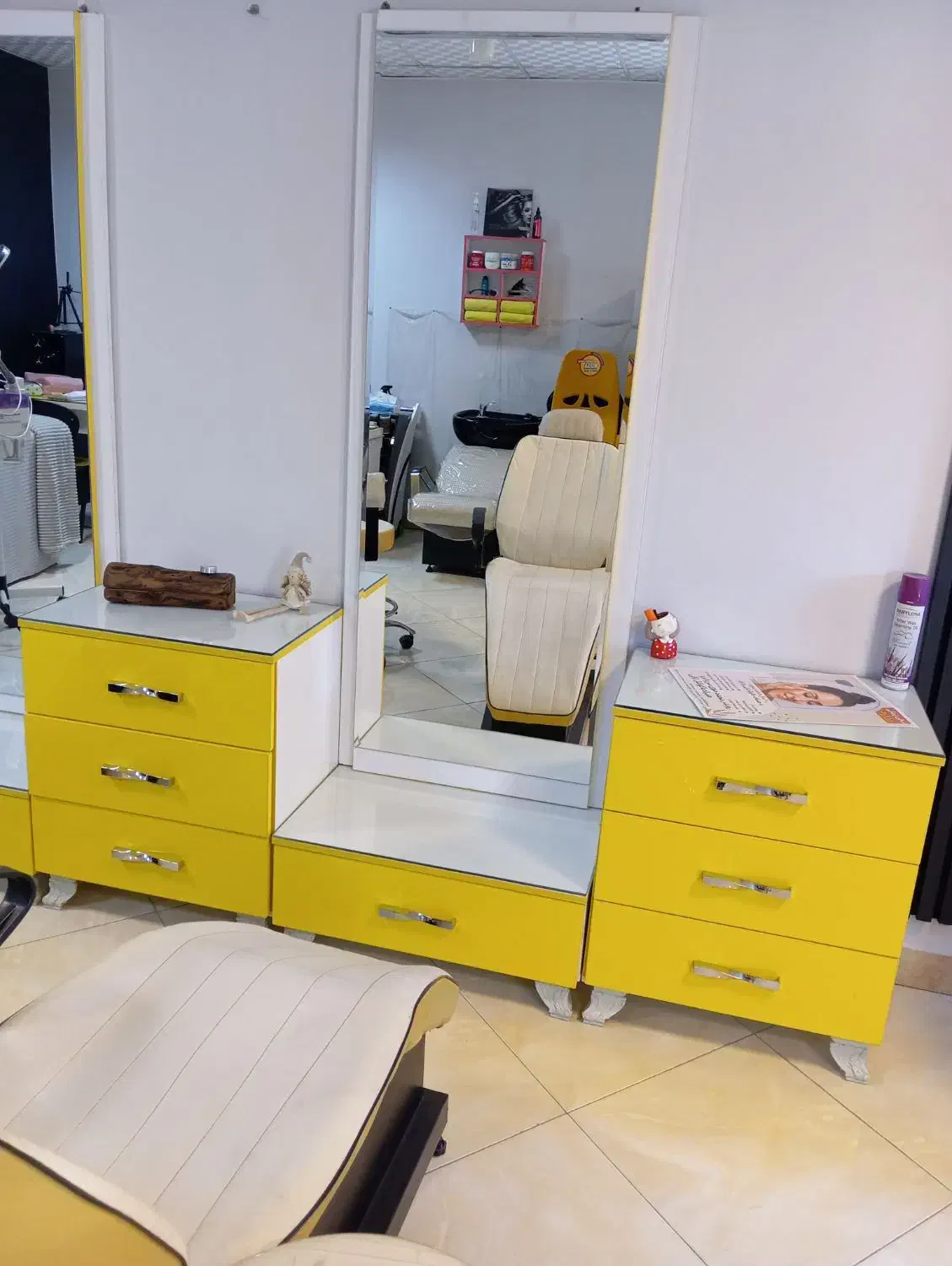 فروش وسایل سالن آرایشی|آرایشگاه و سالن‌های زیبایی|شهریار, کردزار|دیوار