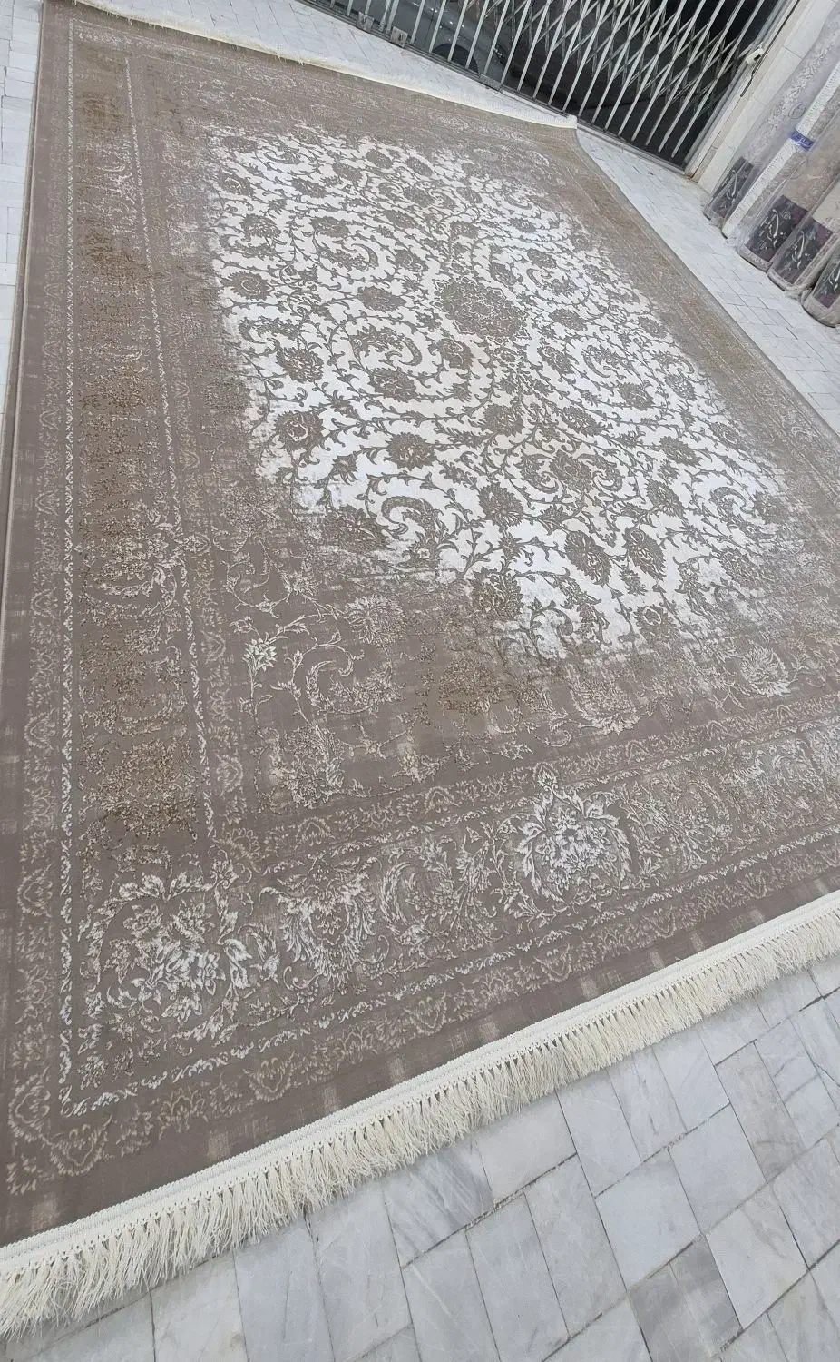 فرش کاشان ۱۲۰۰شانه|فرش|قم, علی آباد|دیوار