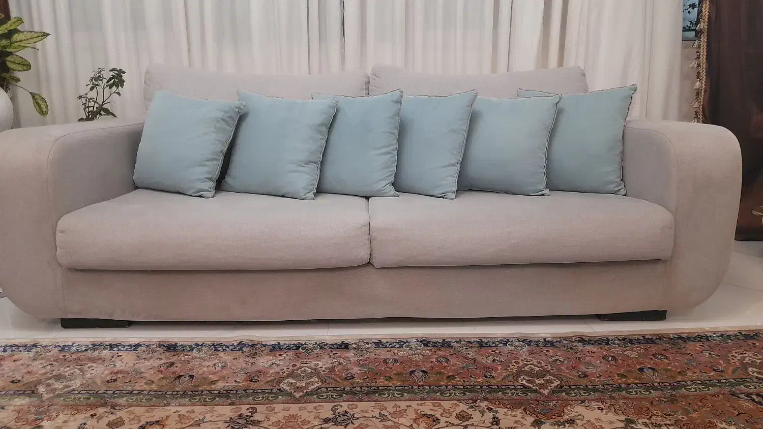 مبل سه نفری خارجی با پارچه ترک|مبلمان خانگی و میز عسلی|تهران, گلاب دره|دیوار