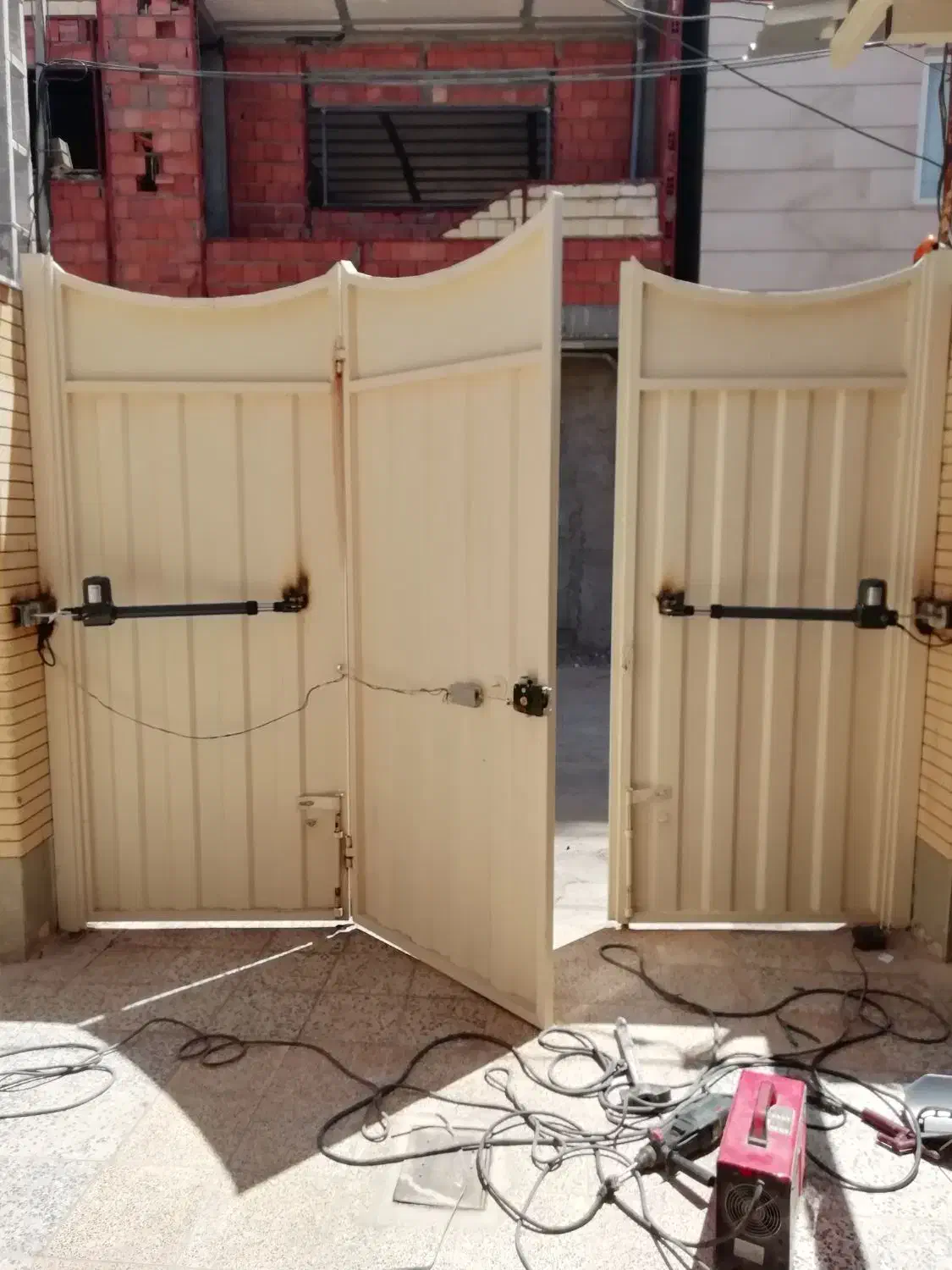 جک بازویی درب برقی|خدمات پیشه و مهارت|کرمان, |دیوار