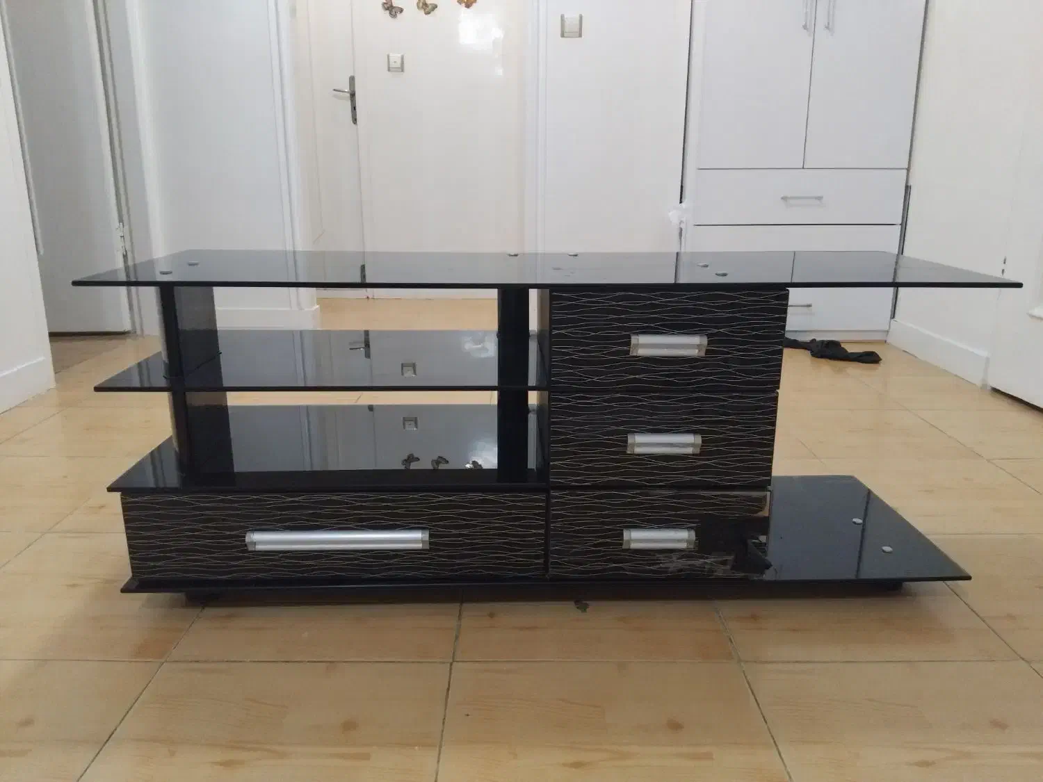 میز تلویزیون|میز تلویزیون|رشت, دروازه لاکان|دیوار