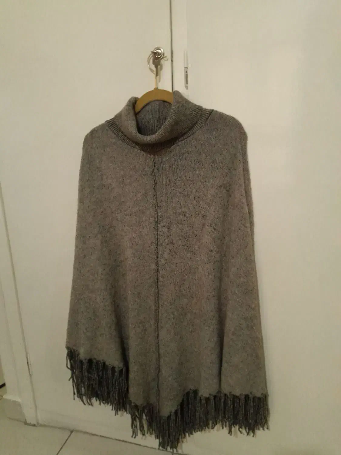 پانچو مارک زارا و پالتو..|لباس|تهران, نارمک|دیوار