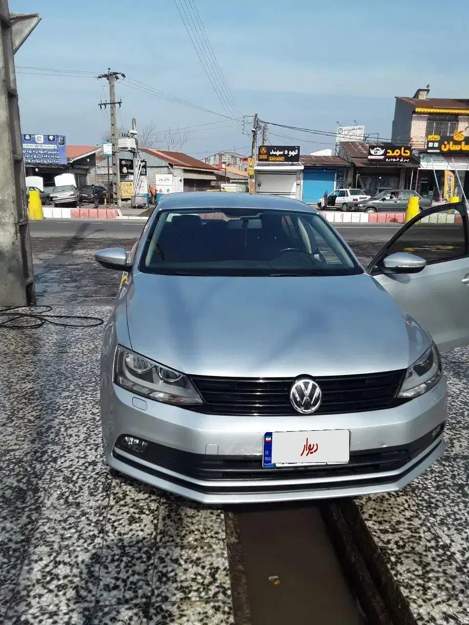 یک دستگاه خودروی پلاک منطقه آزاد انزلی|خودرو سواری و وانت|رشت, باهنر|دیوار