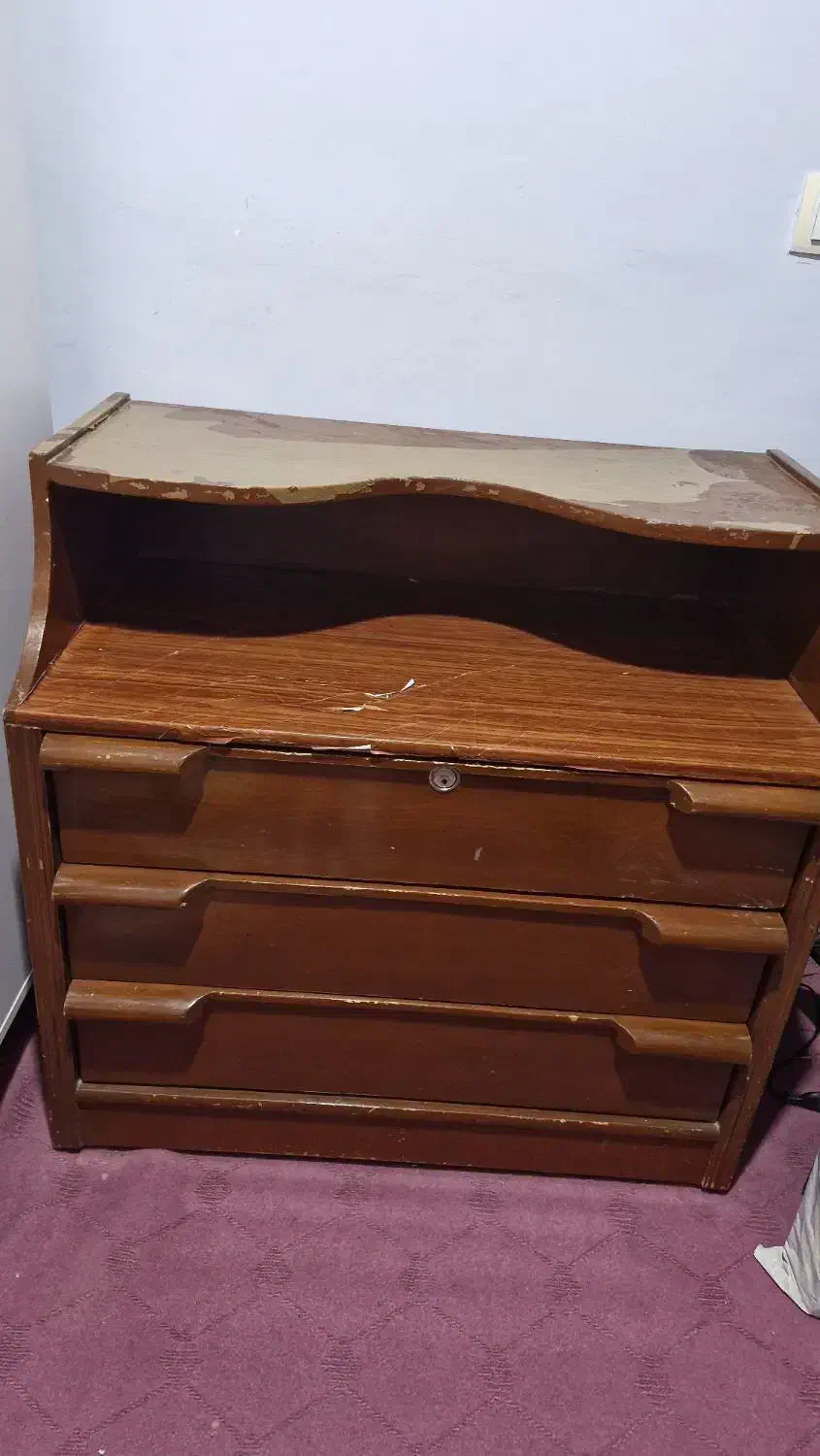 دراور چوبی کاملا سالم|جاکفشی، کمد، دراور|خرمآباد, |دیوار