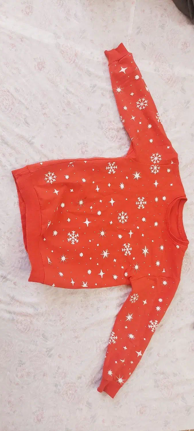 دو تا لباس و یکی شومیز و یکی شلوار لی دخترانه|کفش و لباس بچه|حمیدیا, |دیوار