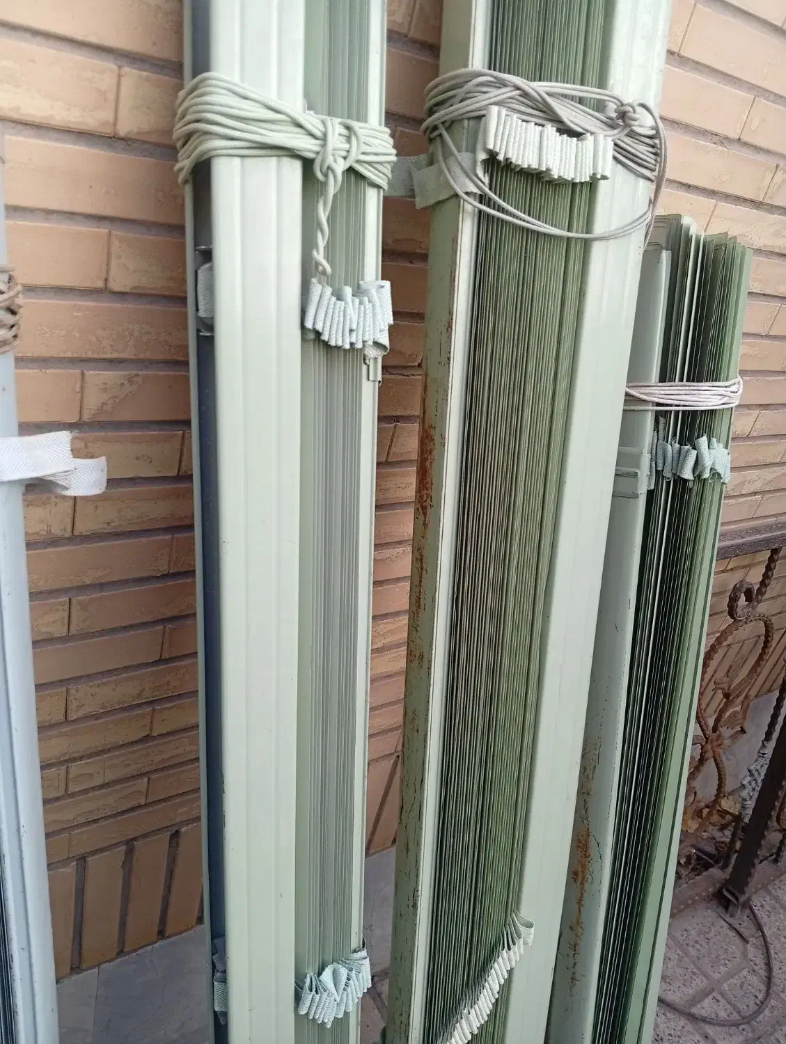 پرده کرکره فلزی سالم|پرده، رانر، رومیزی|فولادشهر, B2|دیوار