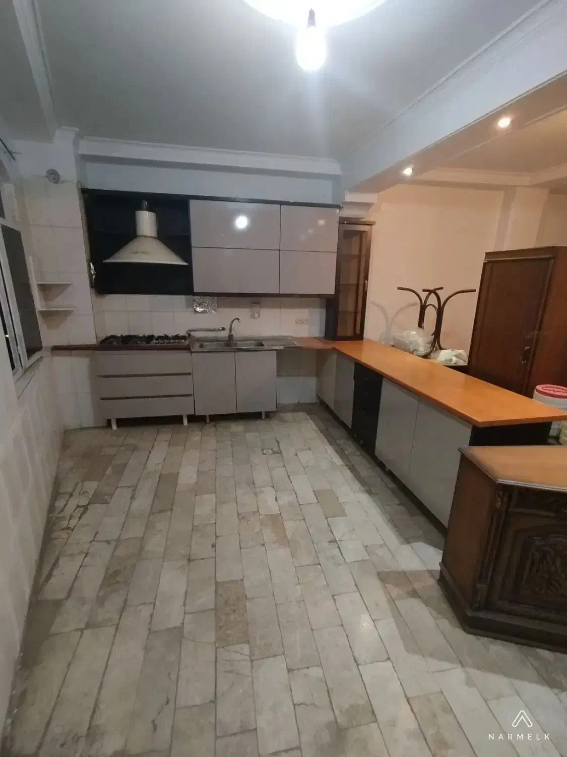 ۱۱۵متر۲خواب/باآسانسور/تکواحدی/گلبرگ شرقی