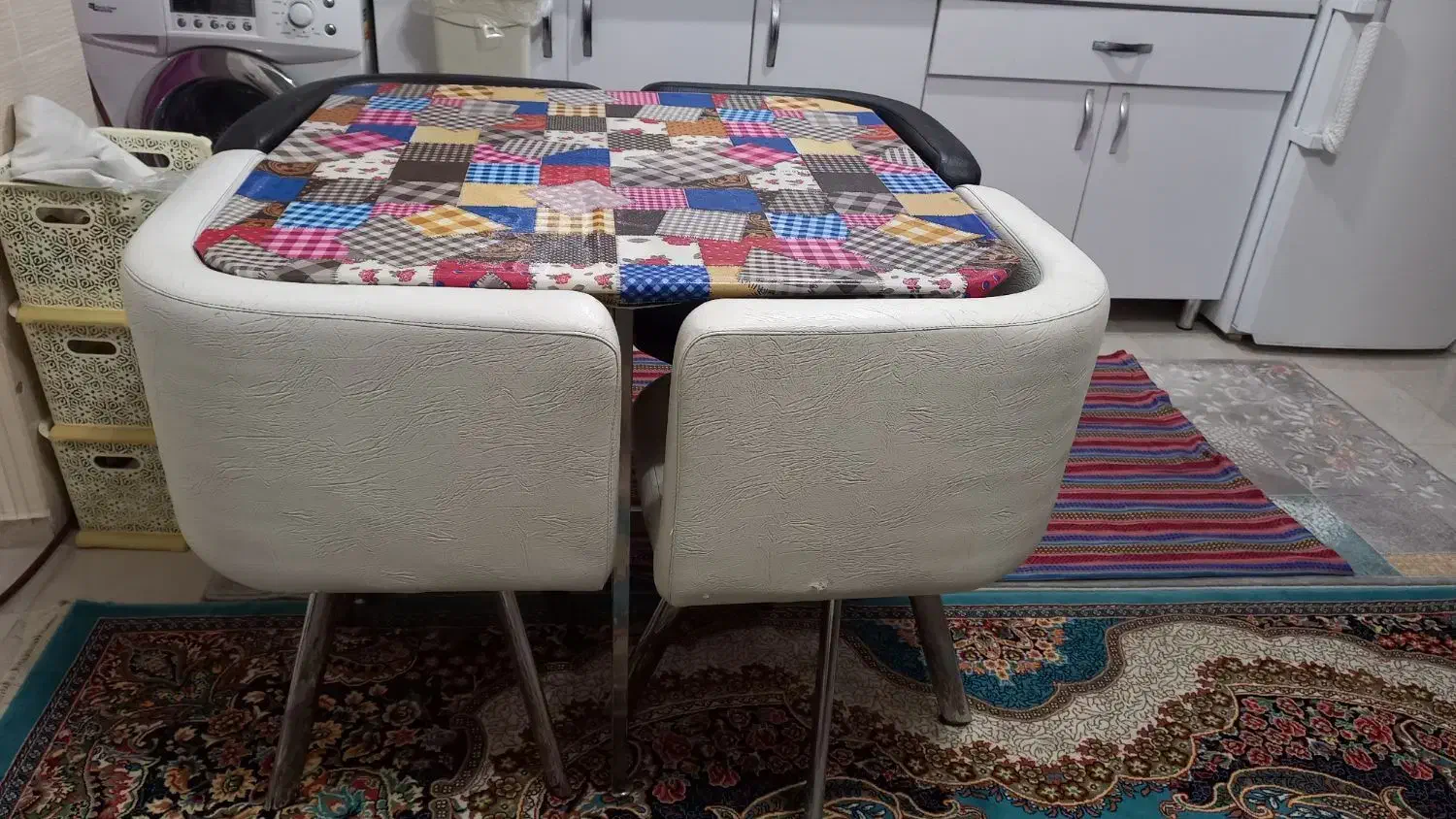 میزناهارخوری|میز و صندلی غذاخوری|رشت, کوی مهر|دیوار