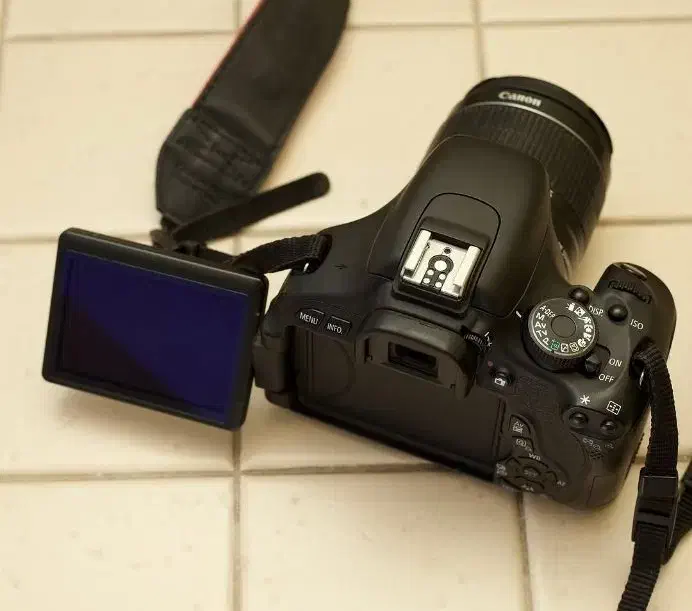 دوربین عکاسی و فیلمبرداری 600 D|دوربین عکاسی و فیلمبرداری|کیلان, |دیوار