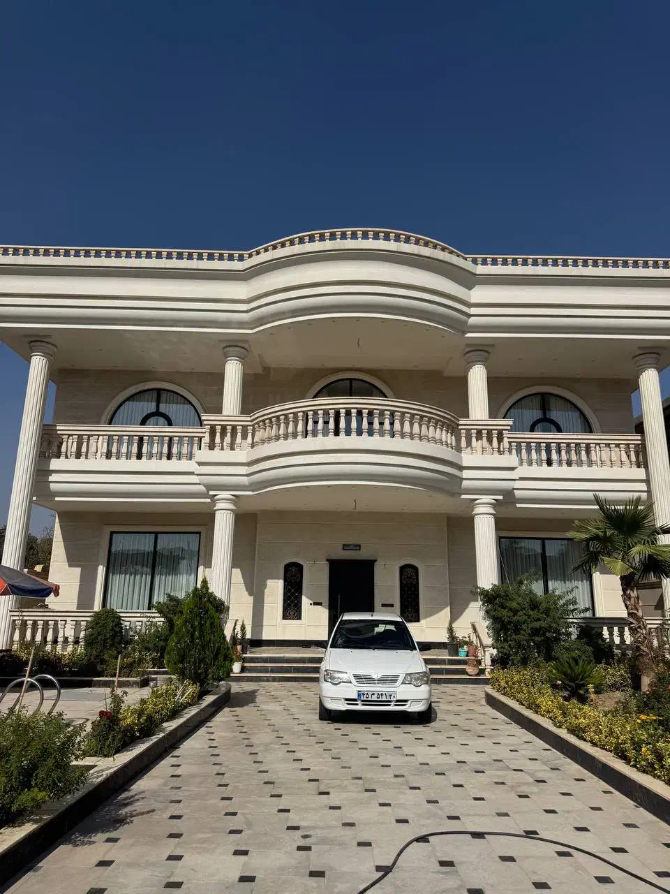 اجاره سالیانه باغ ویلا عمارت لوکس و شهرکی|اجارهٔ خانه و ویلا|شهریار, شهریار|دیوار