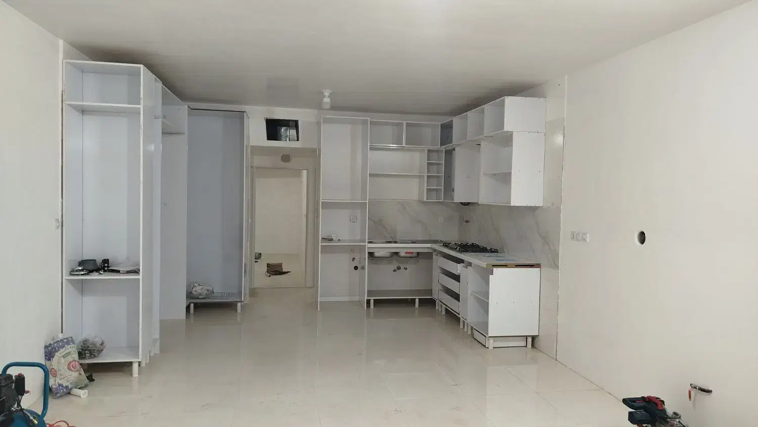 آشپزخانه|جاکفشی، کمد، دراور|سبزوار, شرق کال جنوبی (شمس آبادی)|دیوار