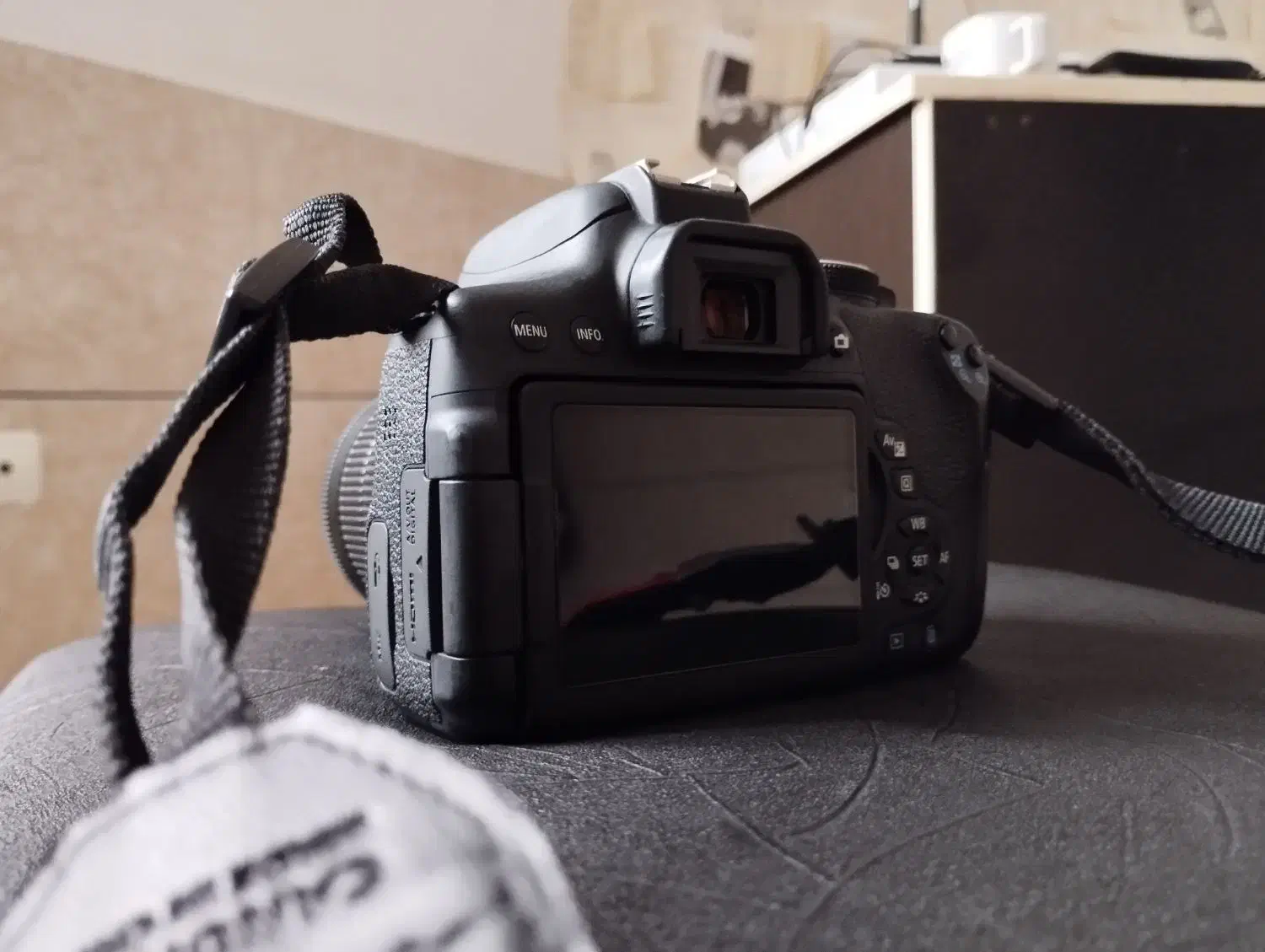 دوربین۷۵۰dکنون|دوربین عکاسی و فیلم‌برداری|دامغان, |دیوار