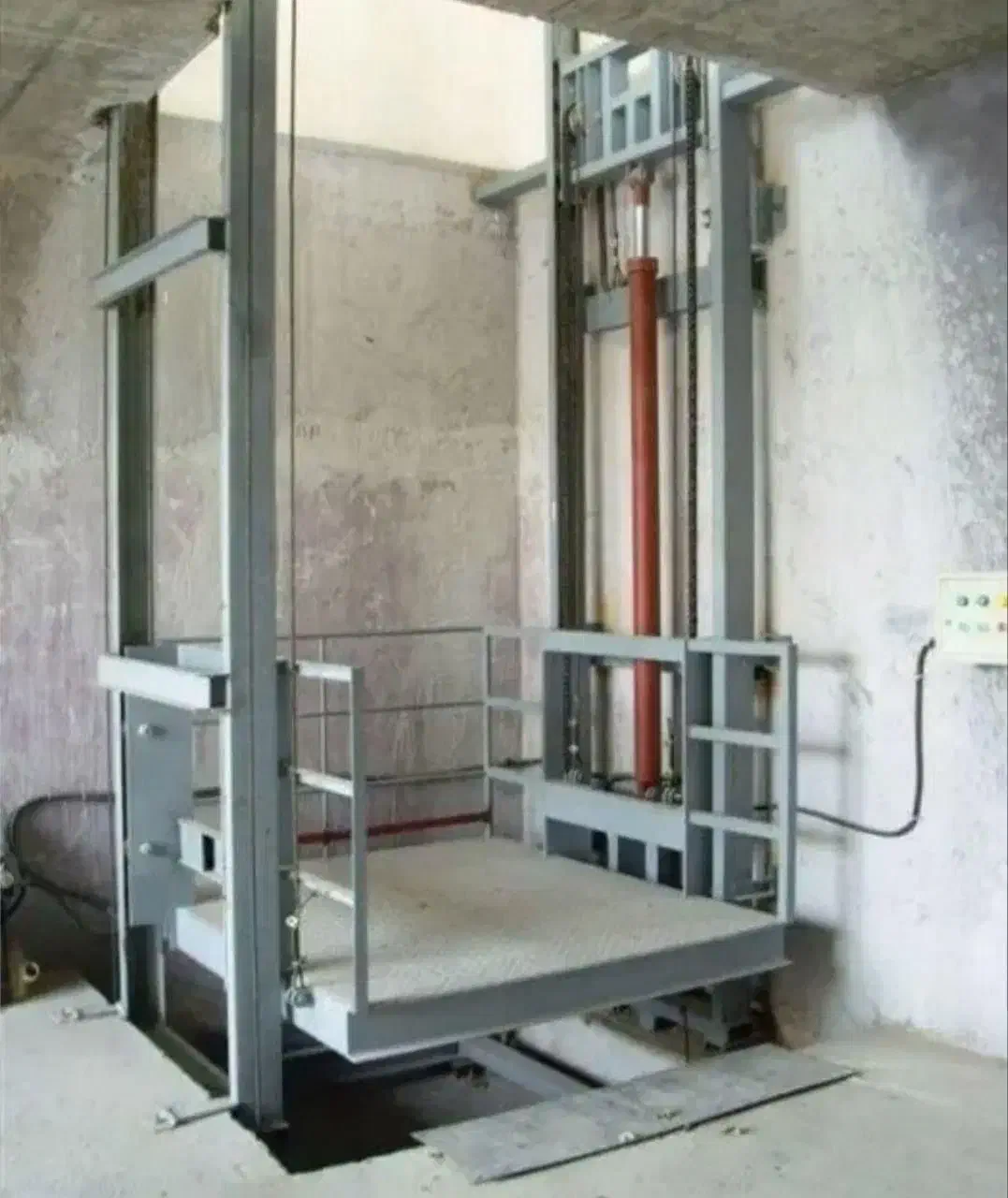 آسانسور و بالابرهای صنعتی|ماشین‌آلات صنعتی|کرج, اخگرآباد|دیوار