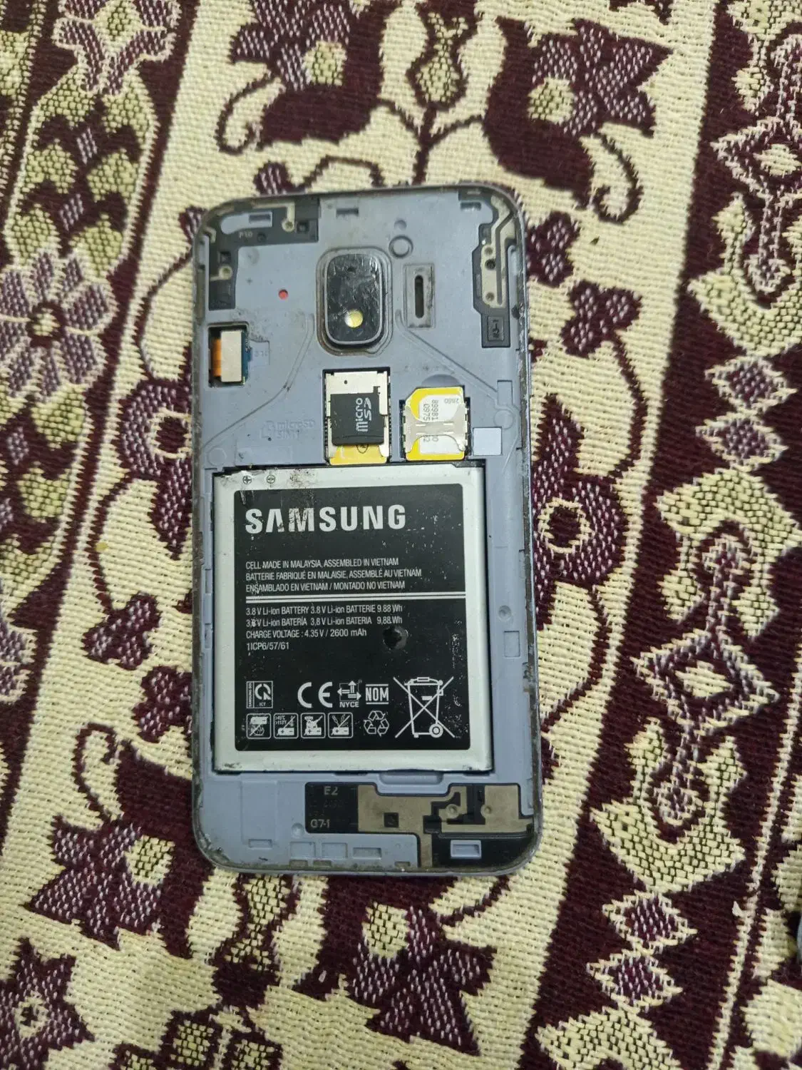 گوشی سامسونگJ260F|موبایل|بروجرد, |دیوار