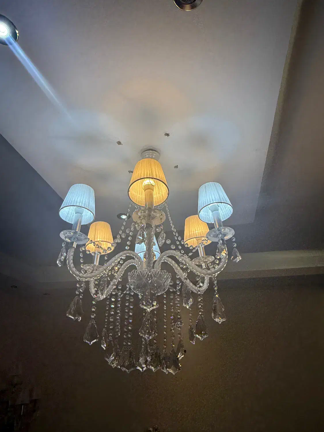 لوستر|لوستر و چراغ آویز|تهران, گلستان (شهرک راه آهن)|دیوار