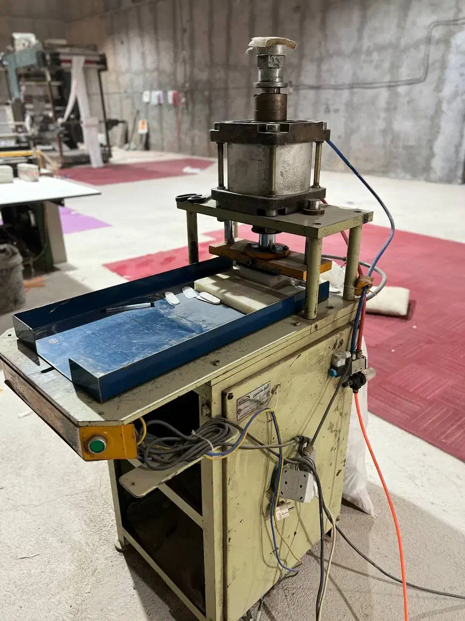 مجموعه تولید وچاپ نایلون|ماشینآلات صنعتی|تبریز, |دیوار