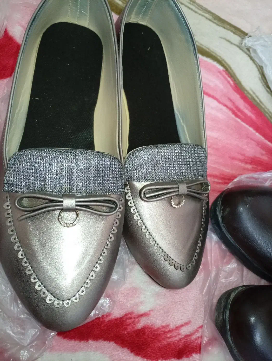 بوتین و کفش|کیف، کفش، کمربند|بروجرد, |دیوار