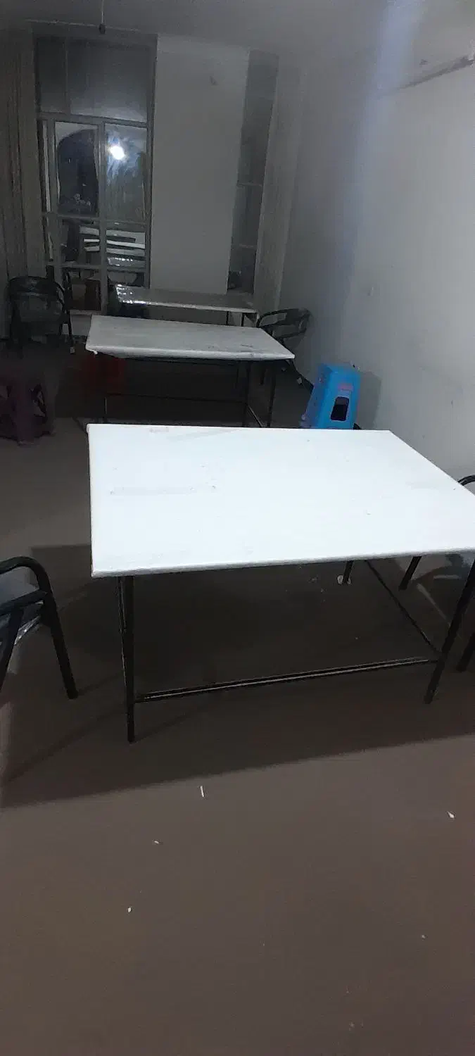 فروش میز کار و آشپز خانه و|میز تحریر و کامپیوتر|کرمان, |دیوار