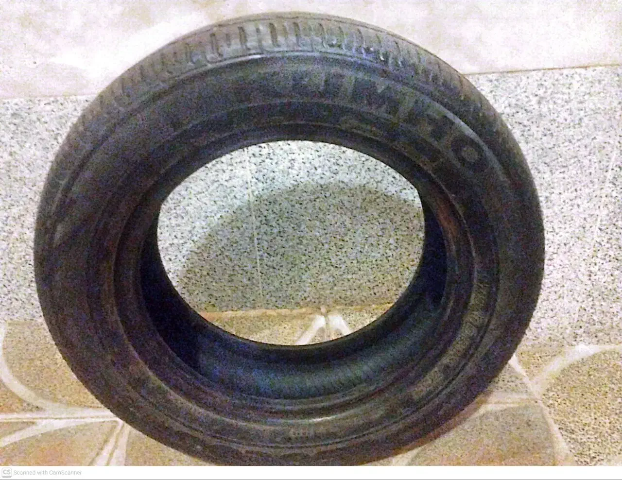 لاستیک کره ای پرایدی در حد|قطعات یدکی و لوازم جانبی|تربت جام, والفجر|دیوار