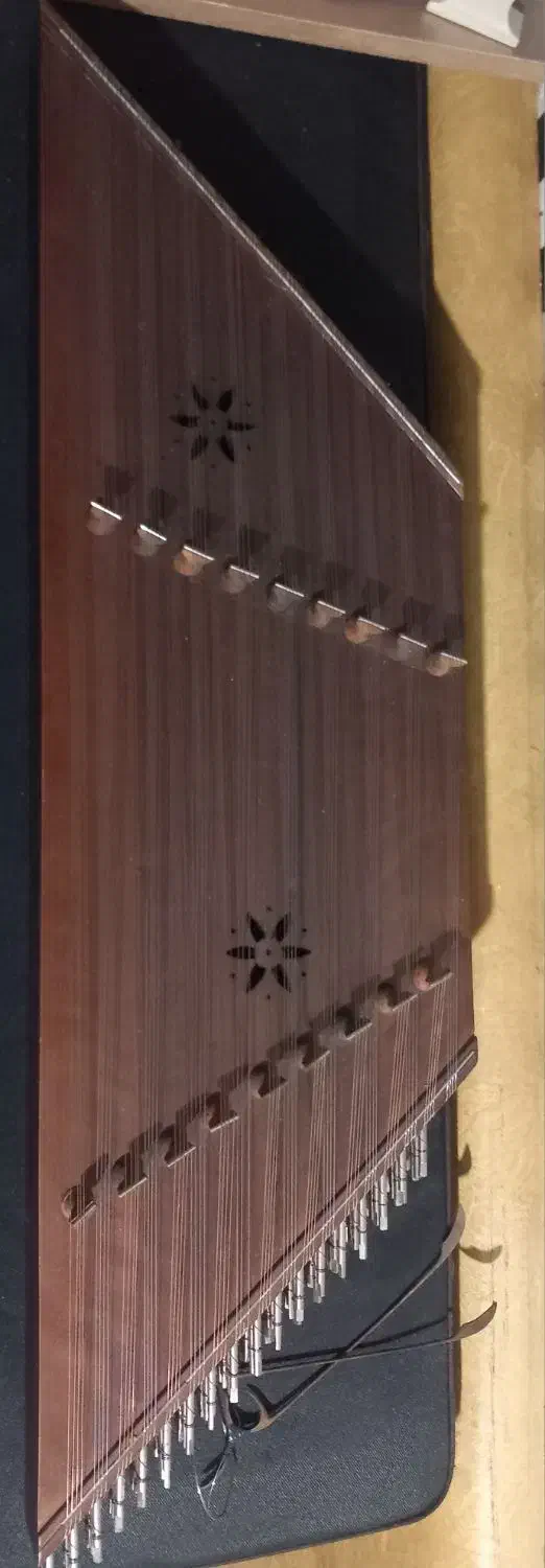 سنتور|سازهای سنتی|ساری, |دیوار