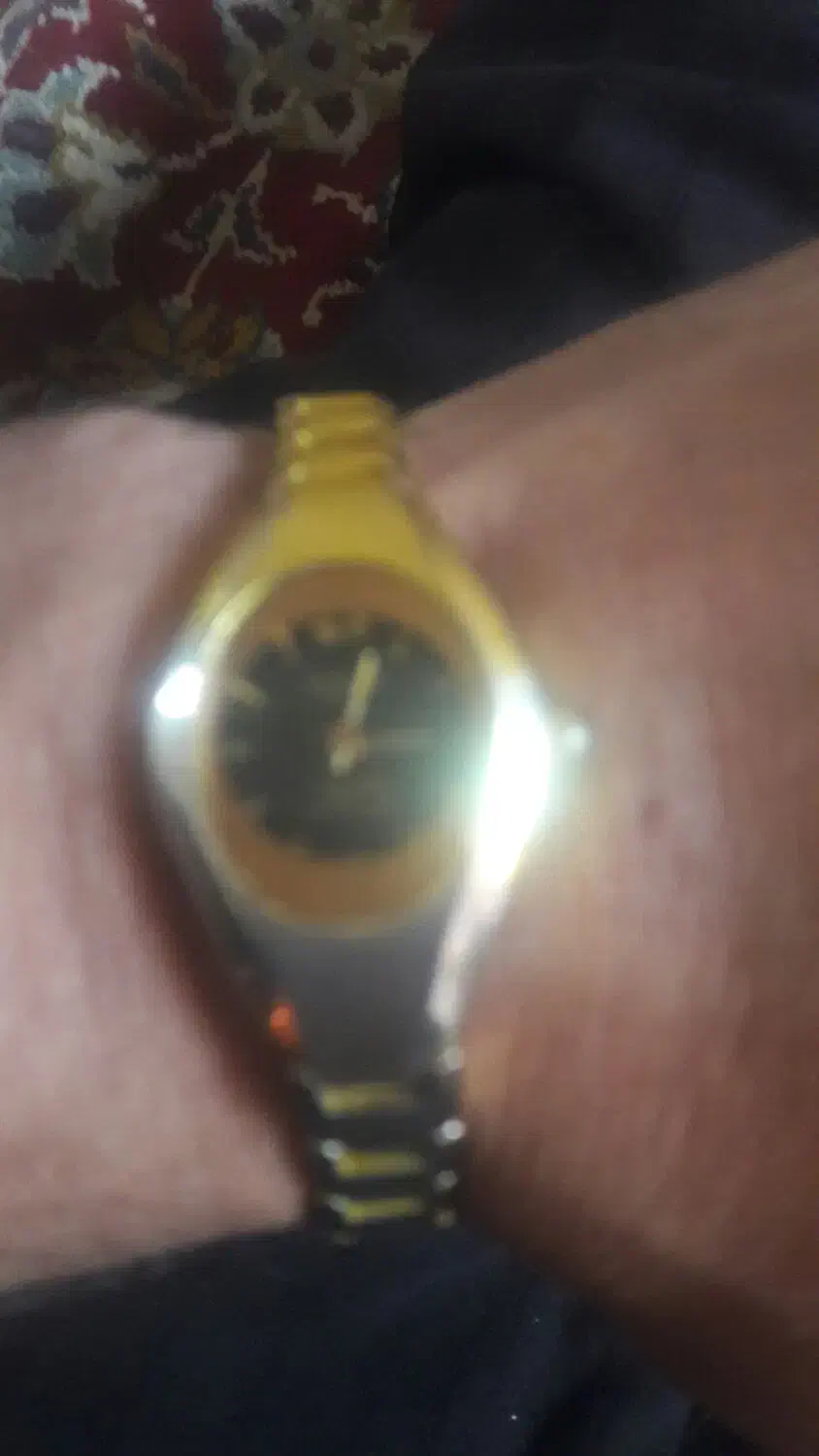 ساعت زنانه ظریف و قدیمی اصل|ساعت|سبزوار, پاسداران|دیوار