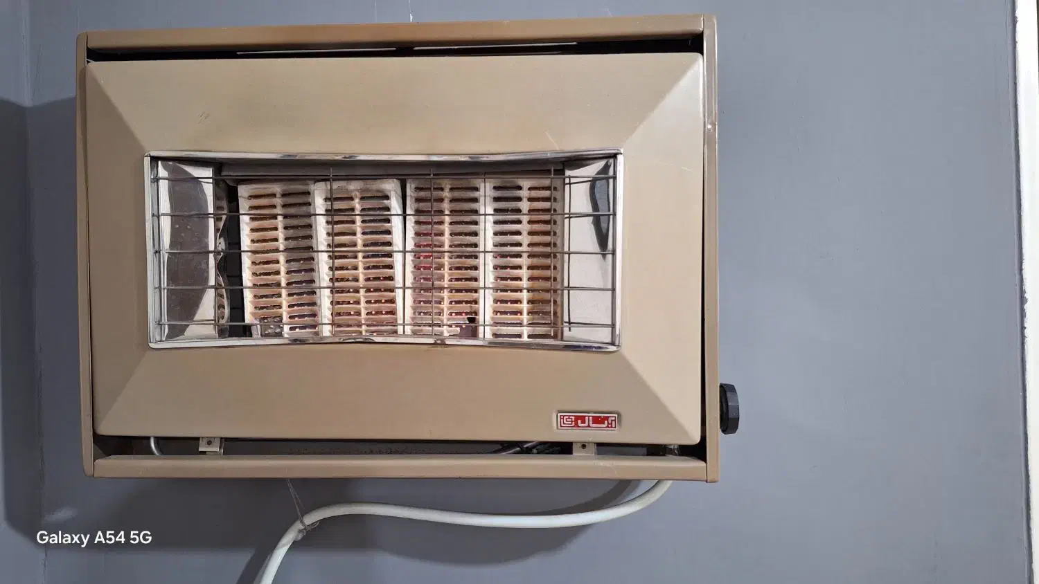 بخاری دیواری و شومینه ای کاملا سالم|بخاری، هیتر، شومینه|رشت, معلولین|دیوار