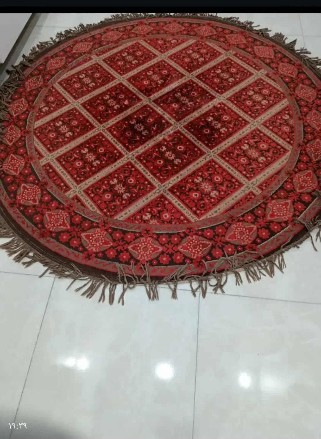 یک فرش فانتزی گرد نو به فروش میرسید|فرش|همدان, |دیوار