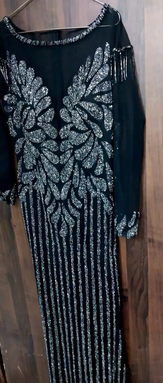 لباس مجلسی|لباس|مشهد, فدک|دیوار