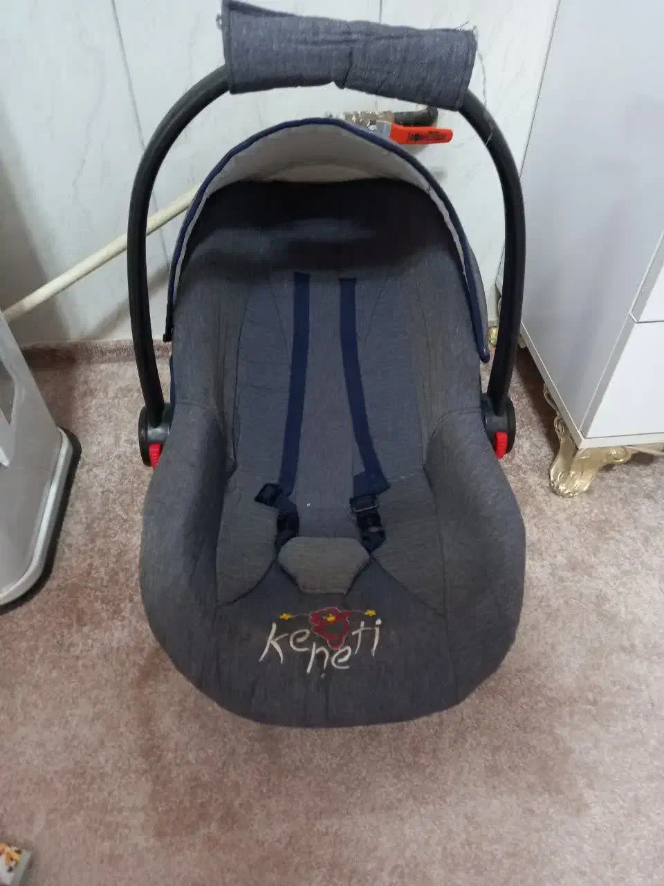 کریر|کالسکه و لوازم جانبی|قم, لسانی|دیوار