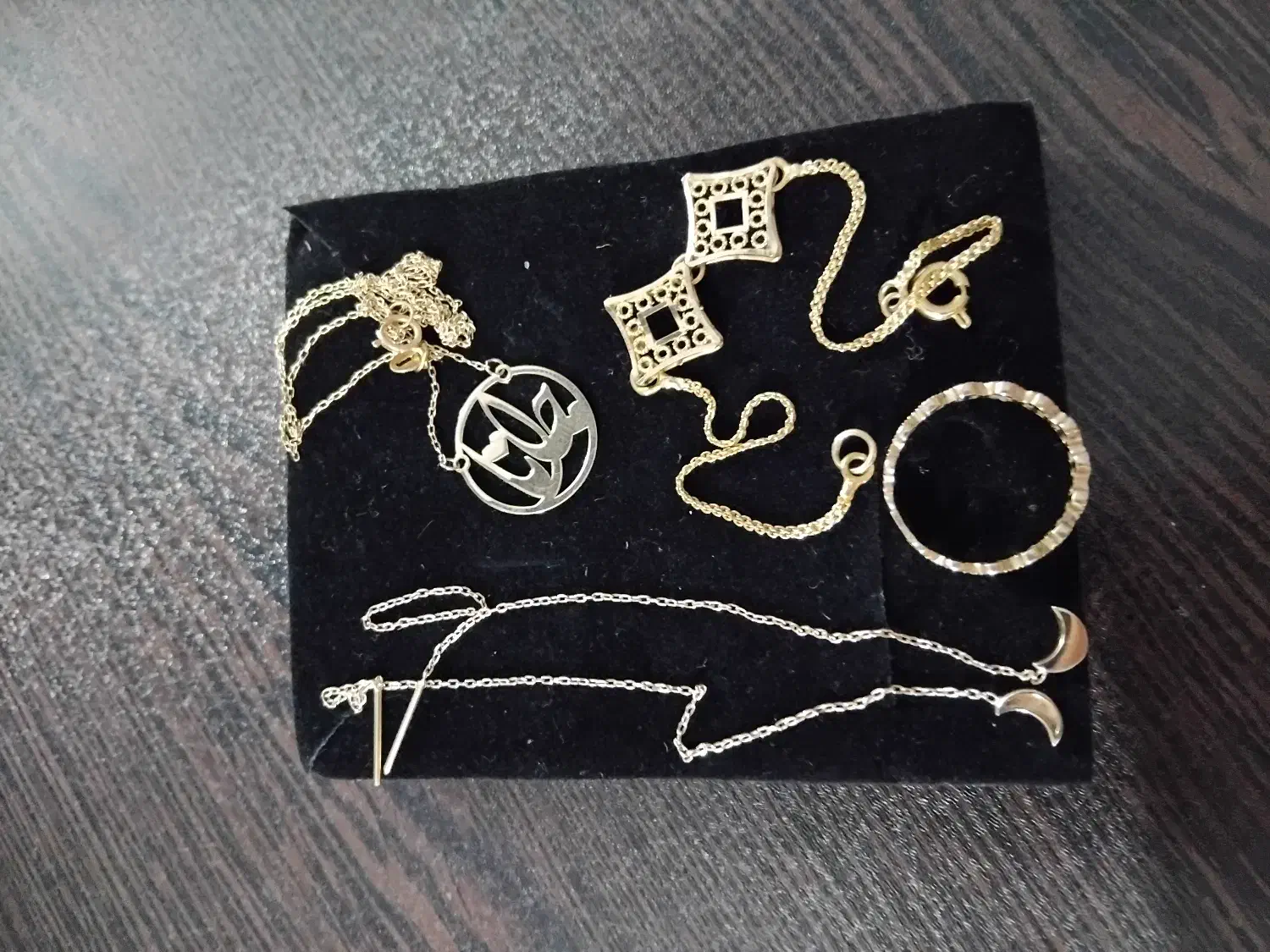 گردنبند دستبند انگشتر طلا|جواهرات|شیراز, ملاصدرا|دیوار