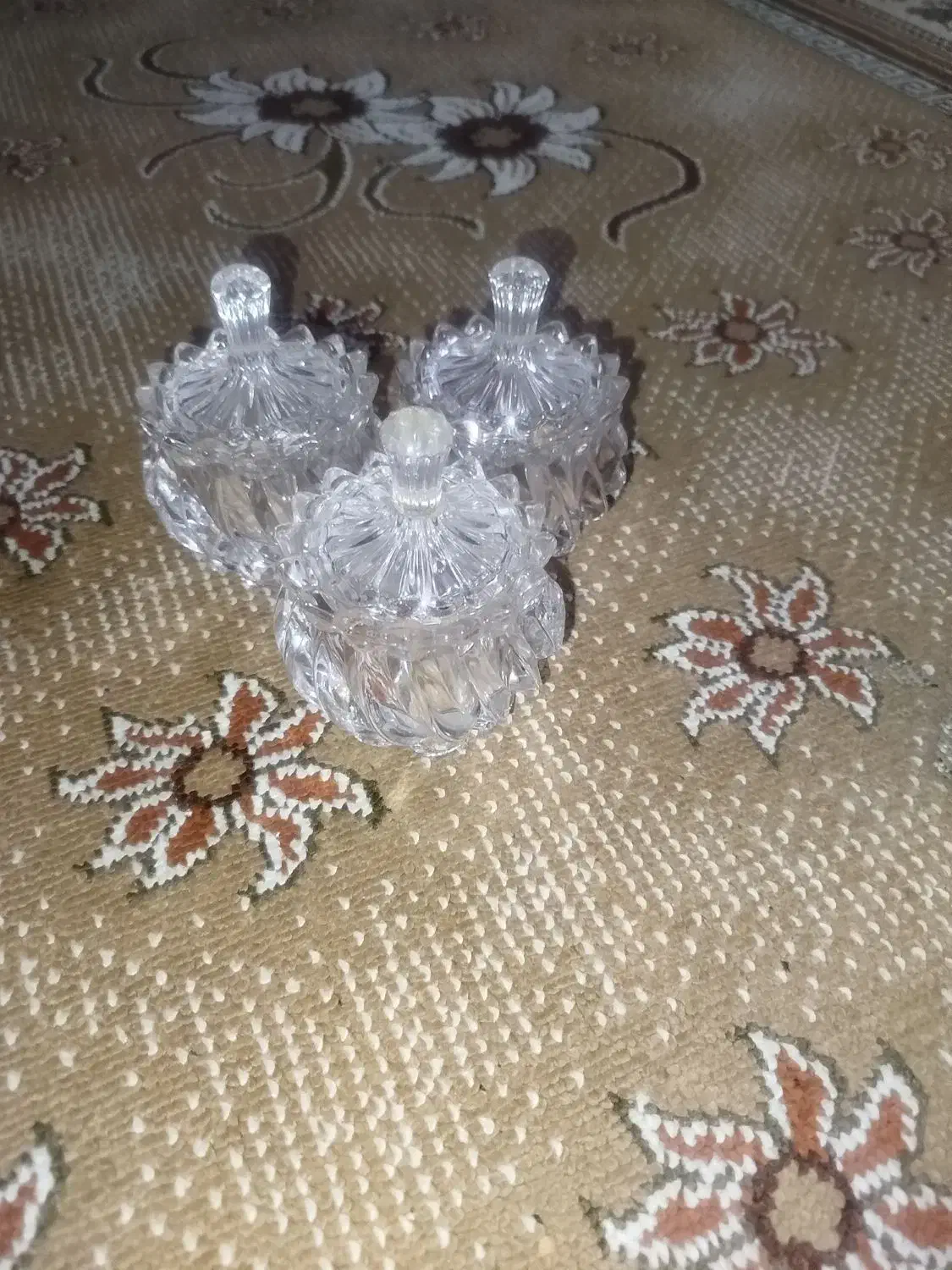 6عددقندان|ظروف سرو و پذیرایی|سنندج, |دیوار