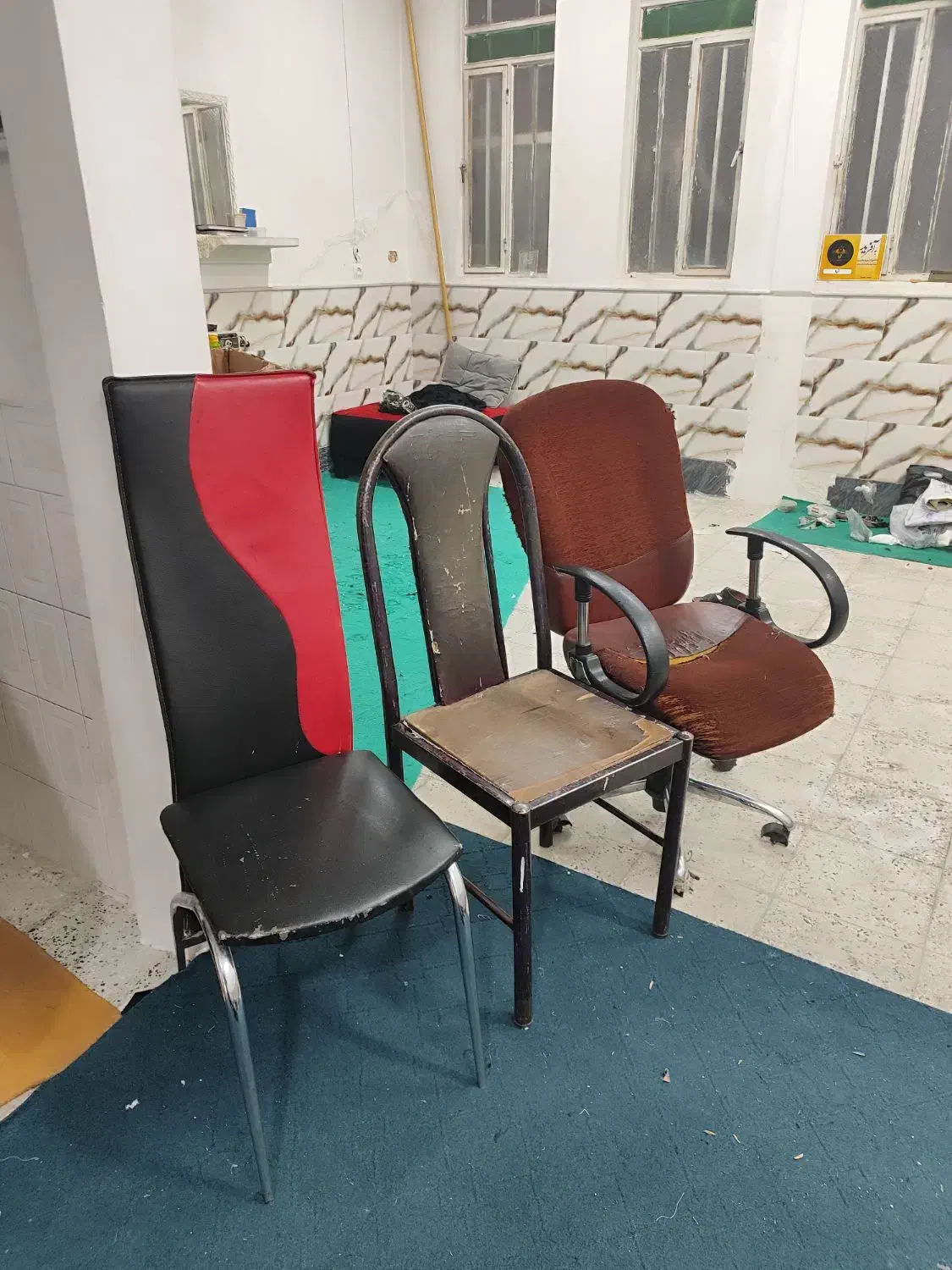 صندلی ونیمکت|صندلی و نیمکت|قم, شهید صیاد شیرازی|دیوار