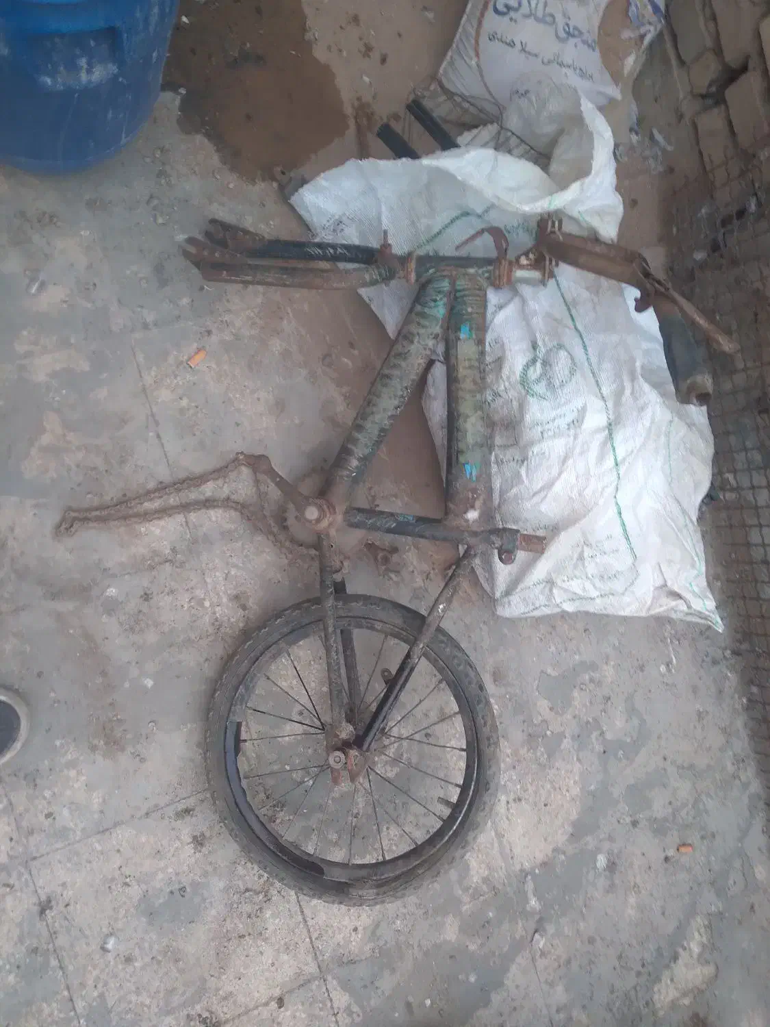 دوچرخه۱۶|دوچرخه، اسکیت، اسکوتر|اهواز, منبع اب|دیوار