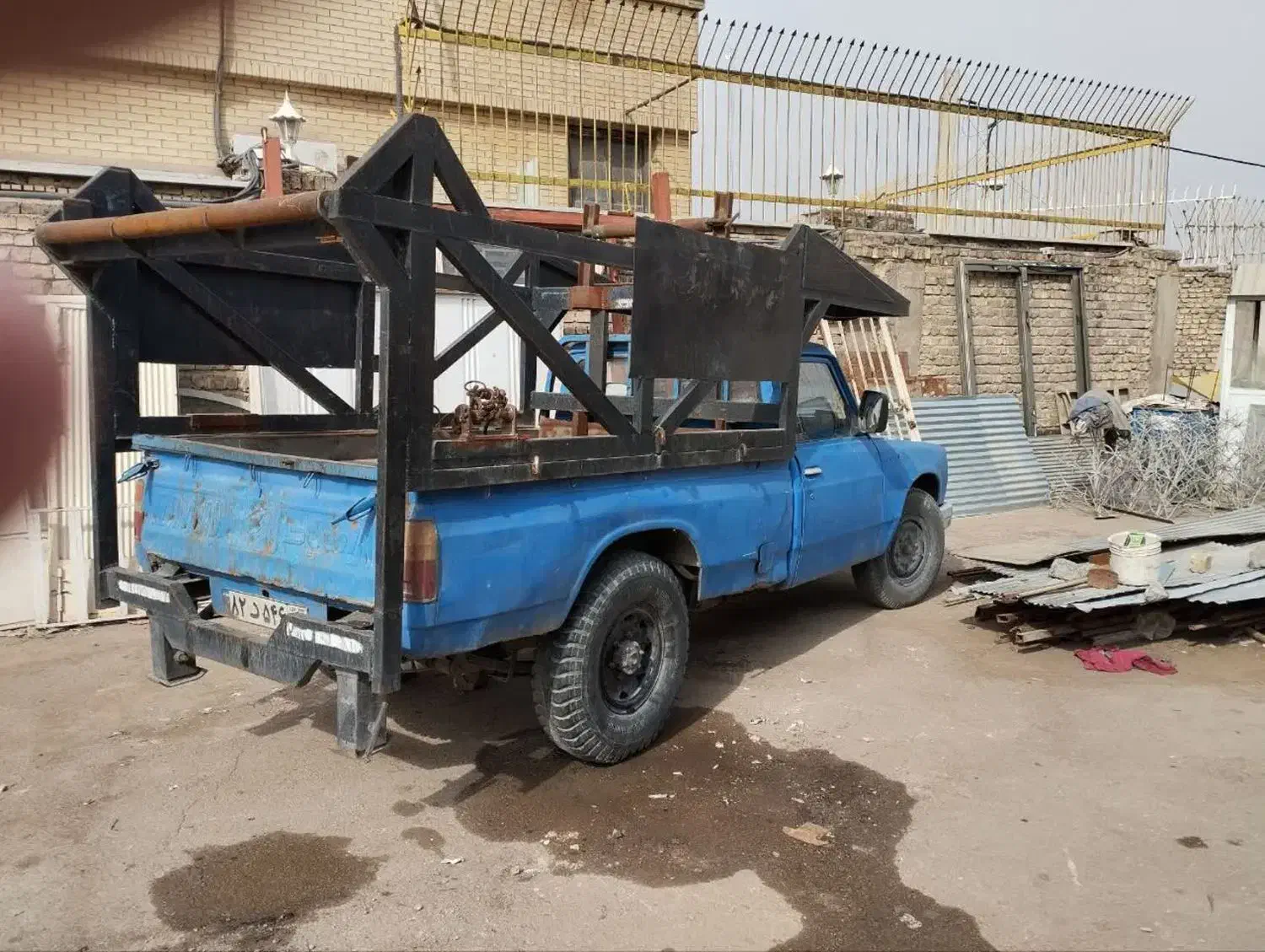 نیسان آهنکشی ۸۱|خودرو سواری و وانت|اصفهان, گرکان|دیوار