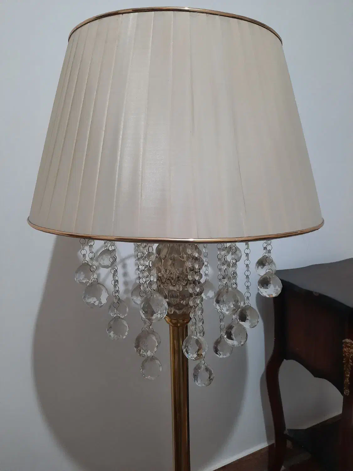 آباژور کریستالی در حد نو|چراغ خواب و آباژور|بندر انزلی, شالیور|دیوار