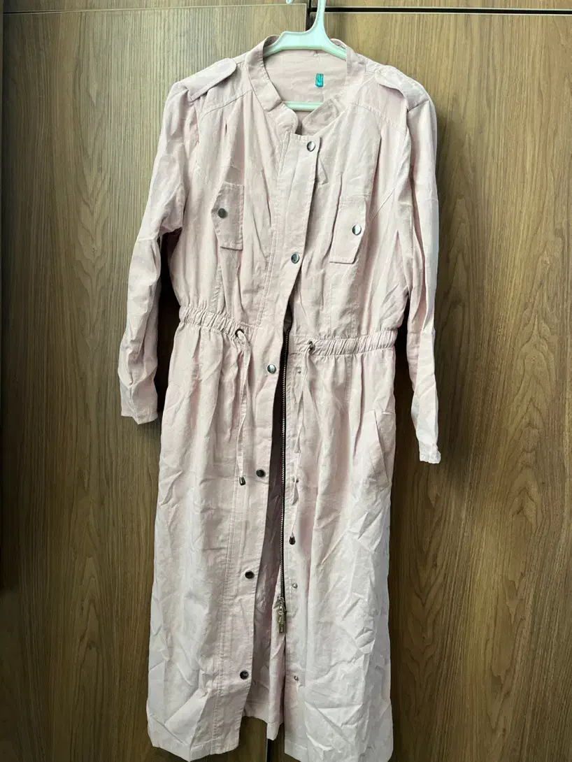 مانتو و شومیز|لباس|اصفهان, برازنده|دیوار