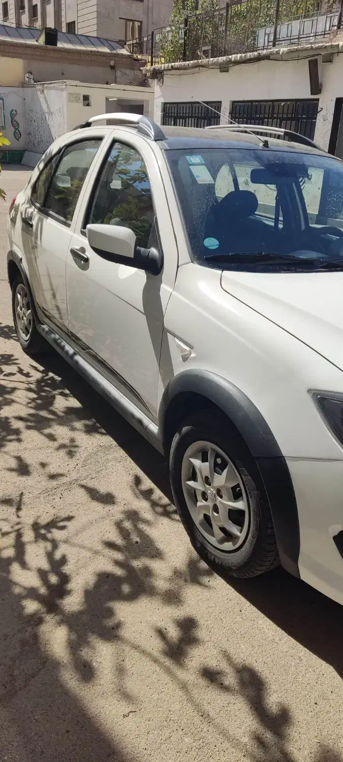 کوییک مدل ۴۰۴|خودرو سواری و وانت|تهران, هلال احمر|دیوار