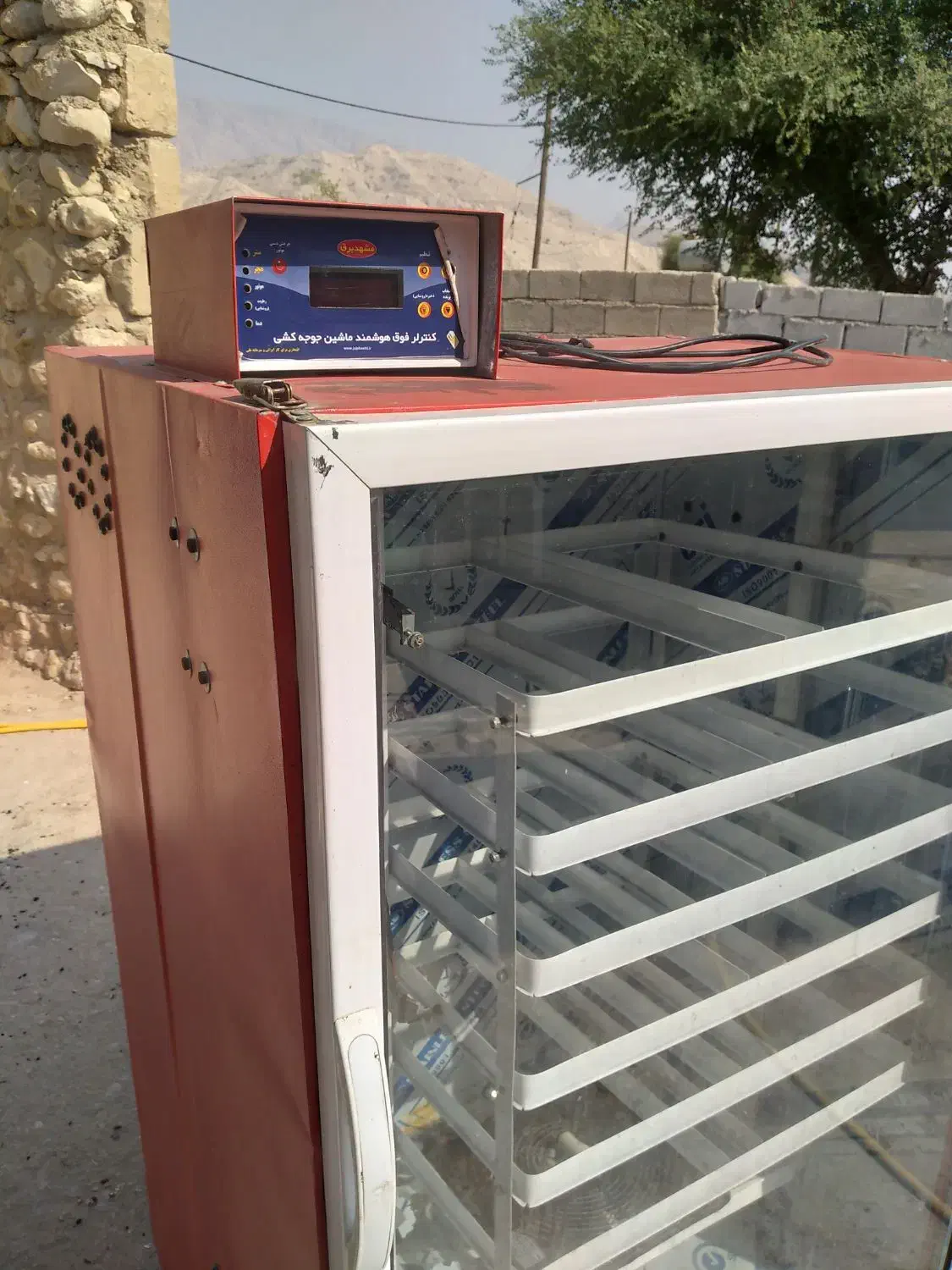 دستگاه جوجه کشی|لوازم جانبی حیوانات|لیکک, |دیوار