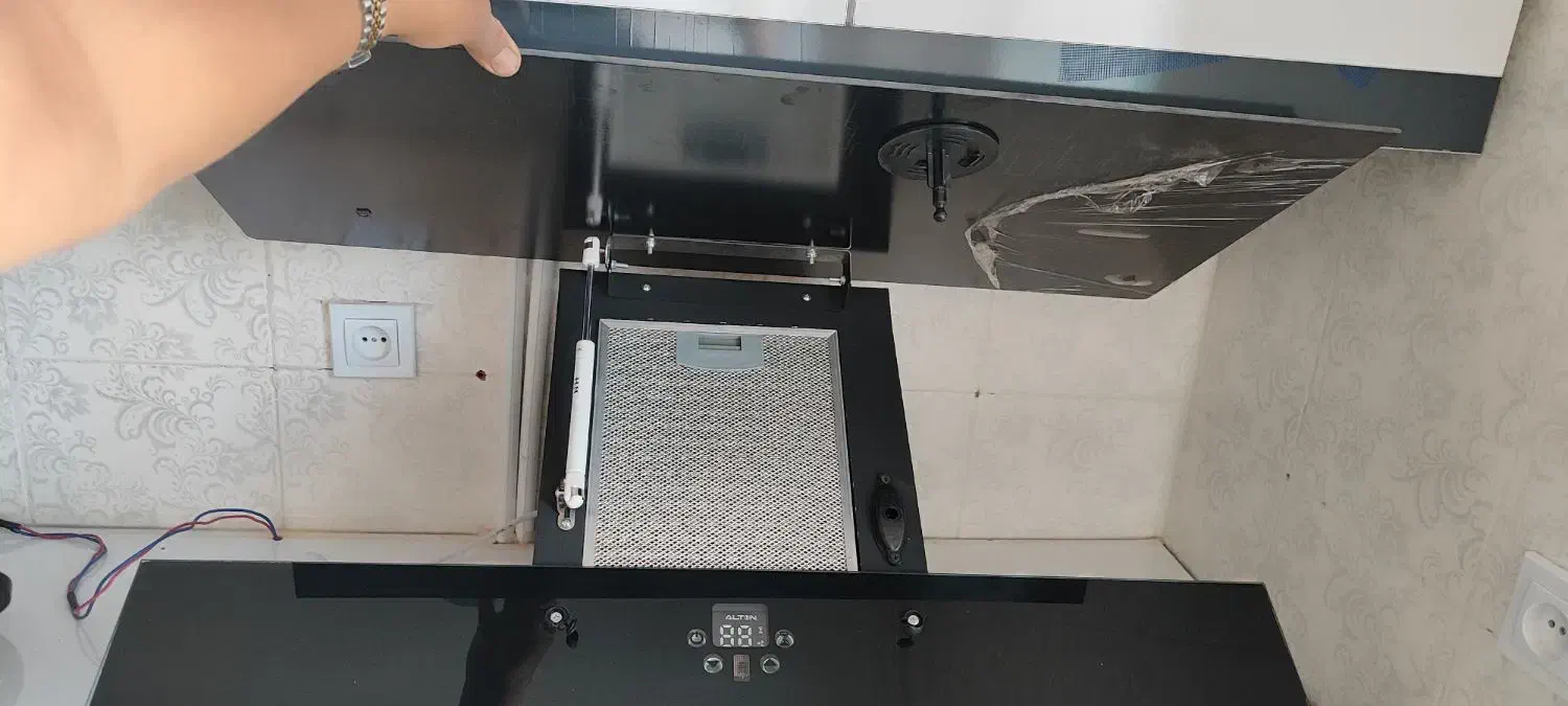 هود آلتین|هود|دره شهر, |دیوار